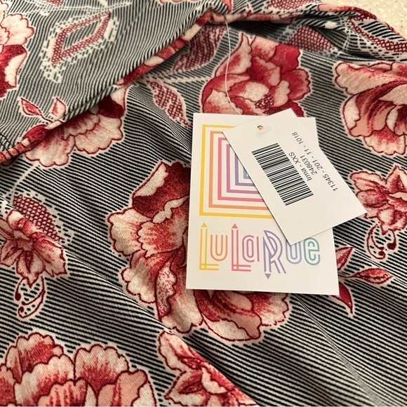 LulaRoe Irma Black Gray Stripes Pink Red Roses Floral Tunic High Low XXS-XS 00-0 - Picture 9 of 16